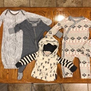 4 Burts Bees Baby pieces Organic cotton